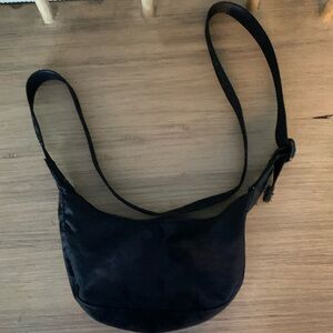 Black mini Baggu crossbody